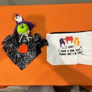 6/$25 Halloween Decor Set with Pouch